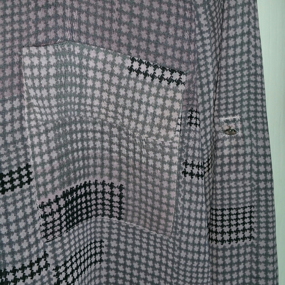 le chateau semi-sheer checked pink / black long sleeve button placket blouse - Picture 5 of 6
